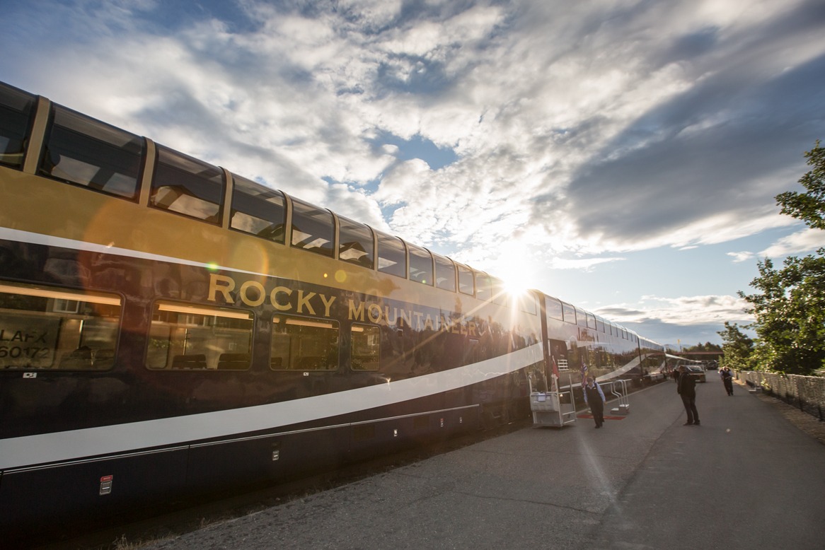 rail trip across canadian rockies