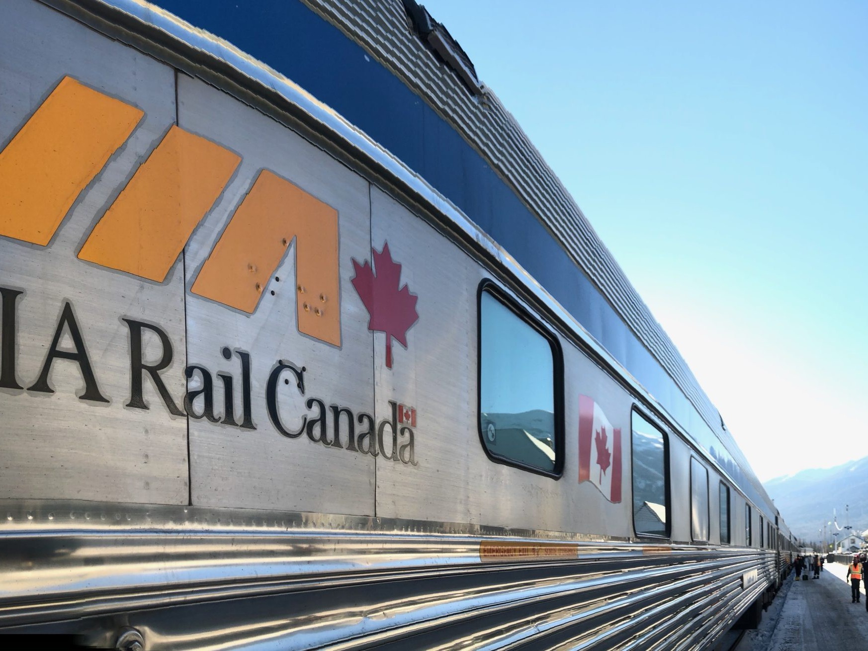 rail travel canada