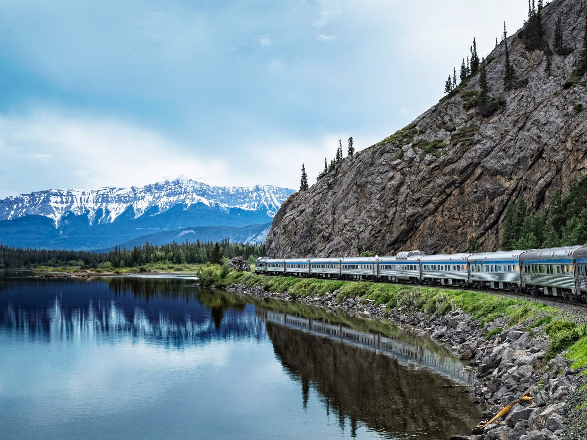 train tours in canada